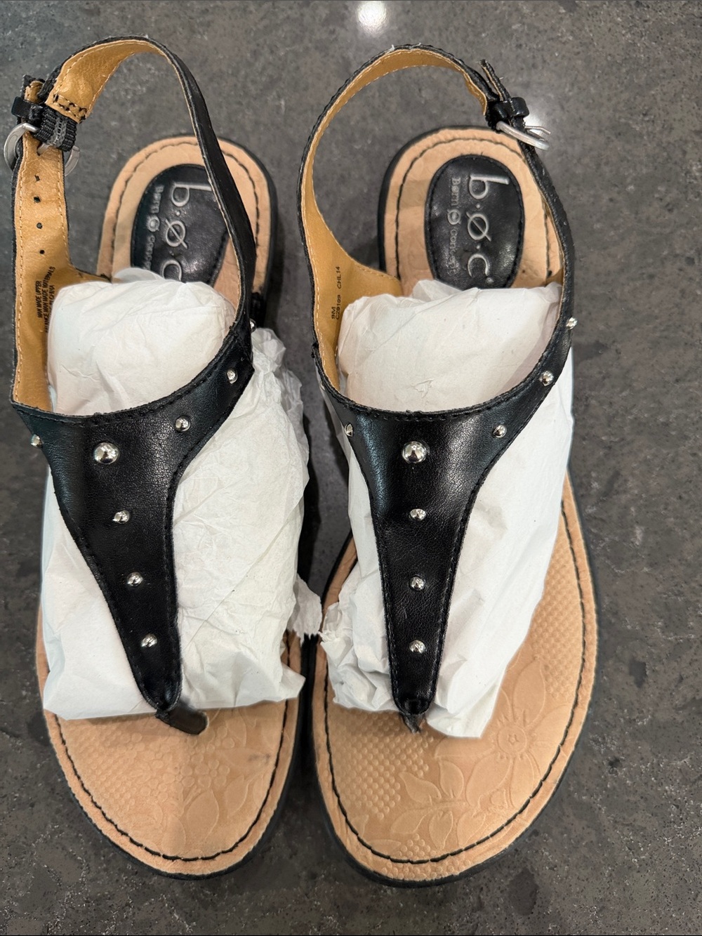 b.o.c. Black Studded T-Strap Sandals with Tan Footbed NWOT